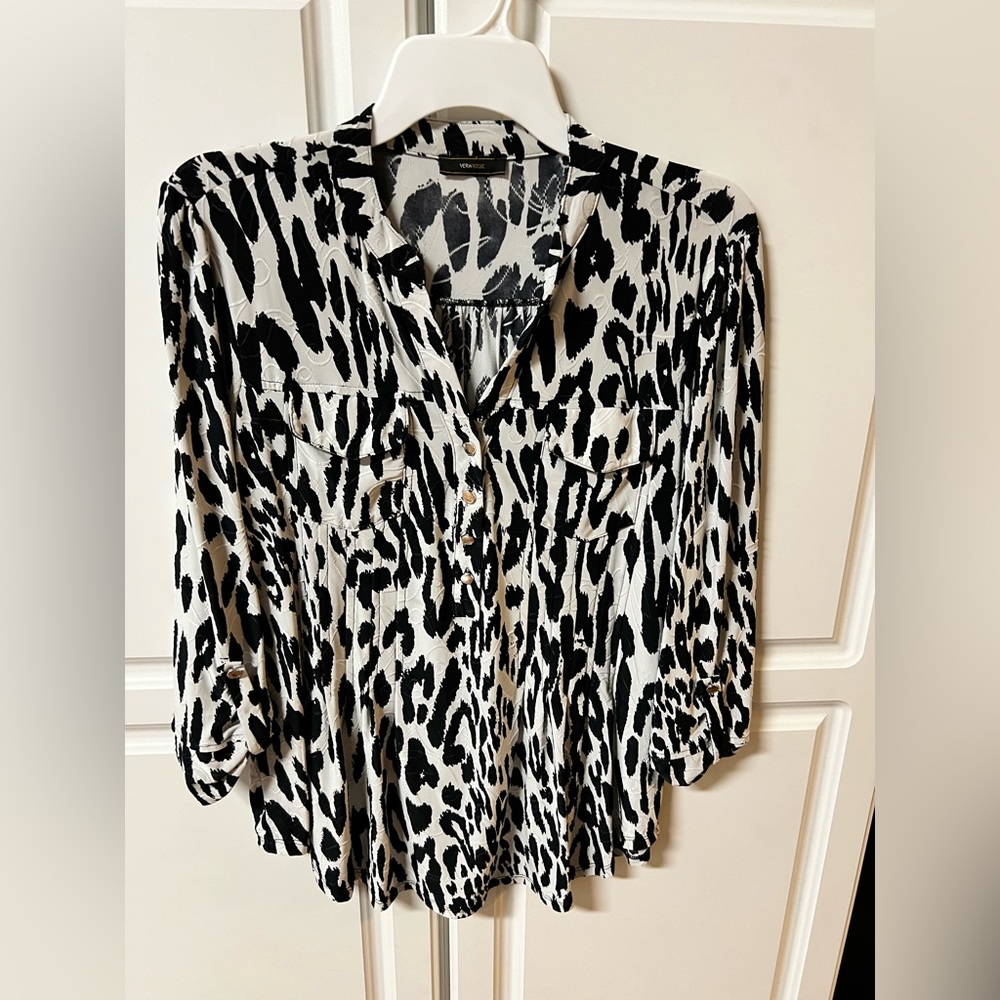 Stylish Black and White Leopard Print Women's Top